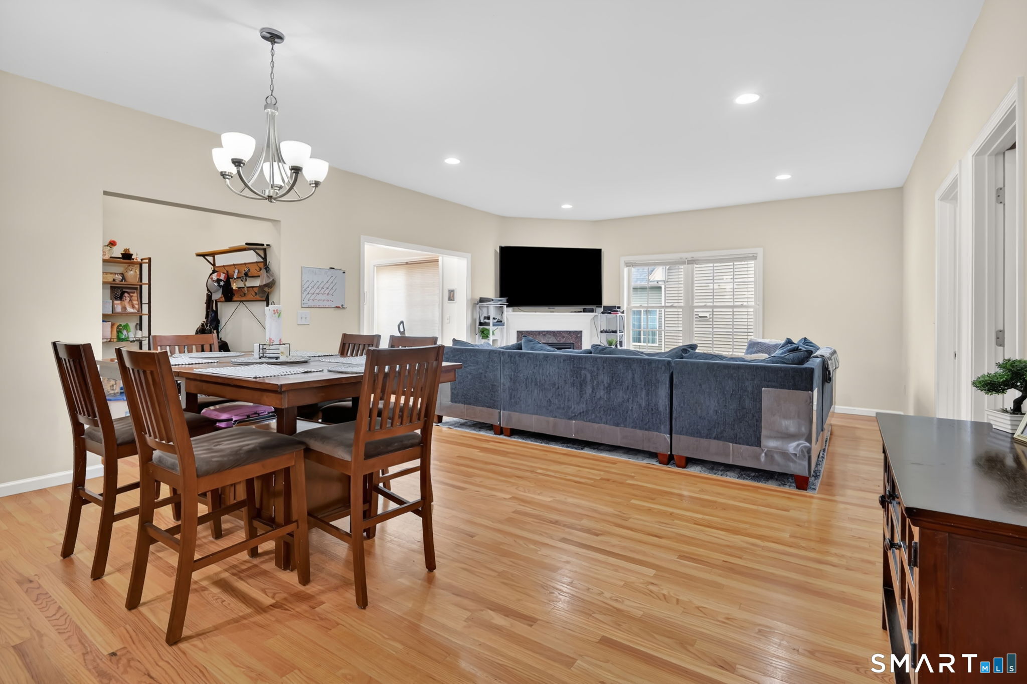2 Christopher Court Ellington CT 06029