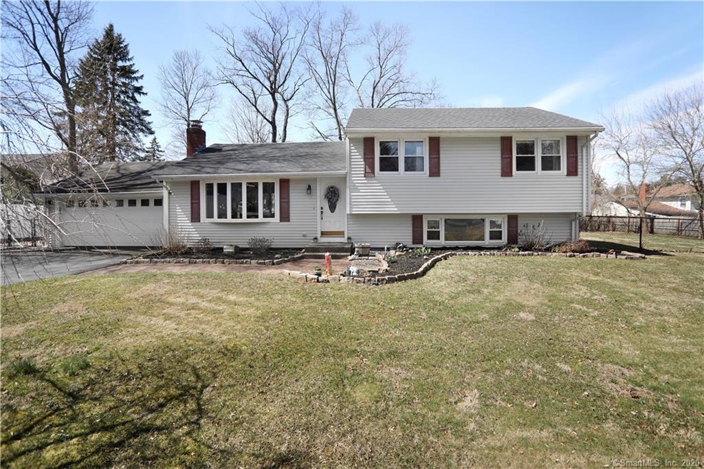 72 Maple Avenue North Haven CT 06473