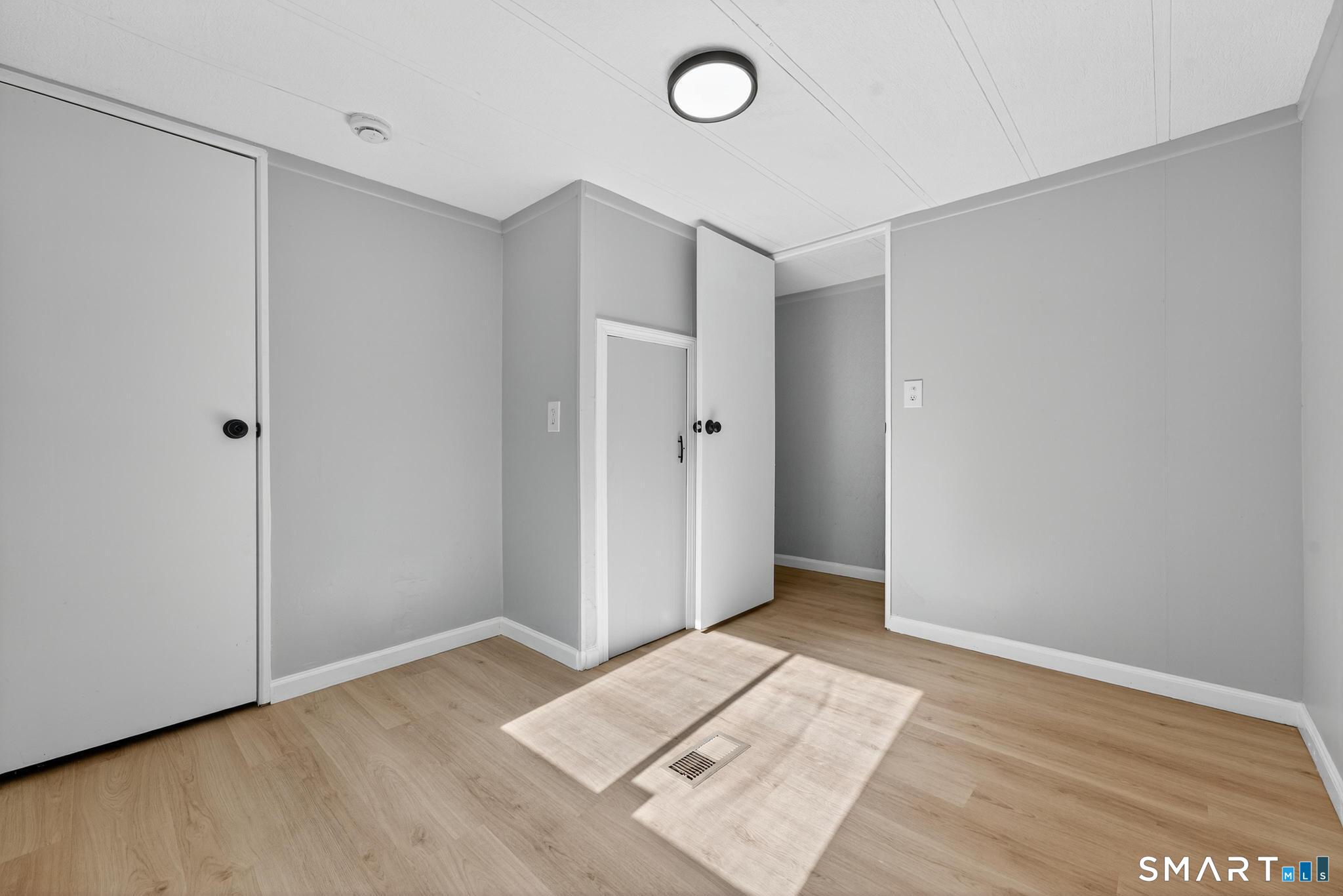 32 Nashua Street Norwich CT 06360
