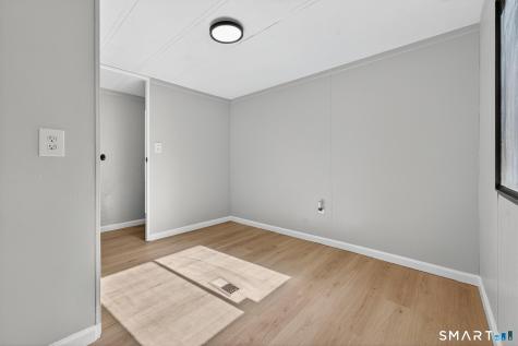 32 Nashua Street Norwich CT 06360