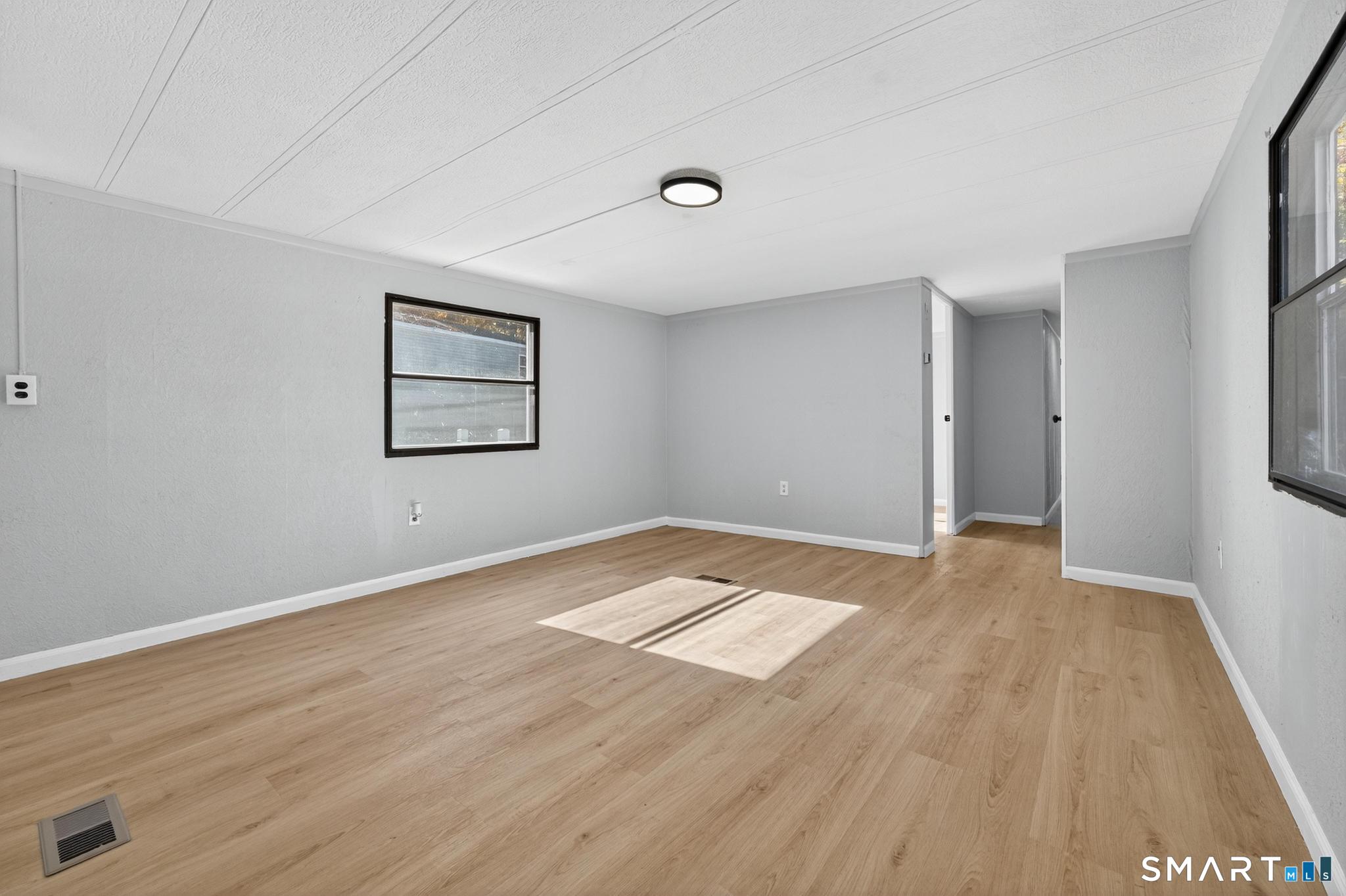 32 Nashua Street Norwich CT 06360