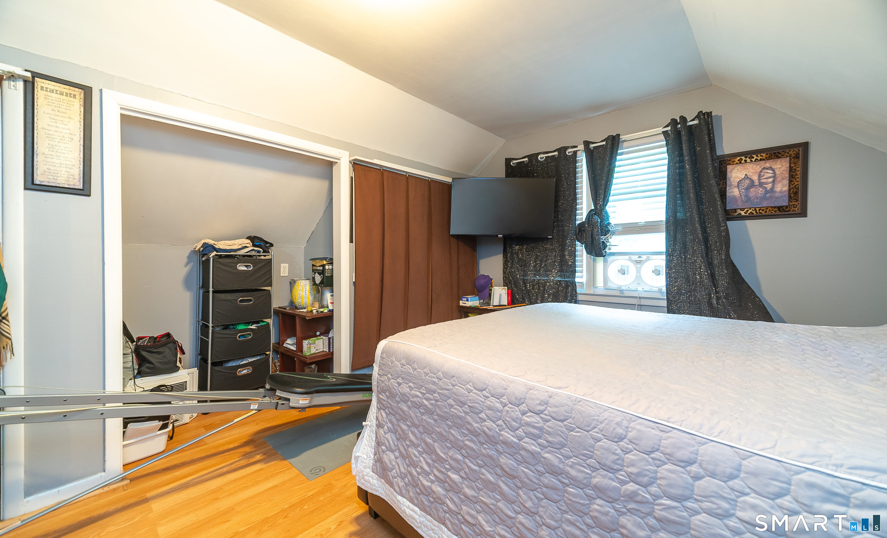 25 Oakwood Street Bridgeport CT 06606