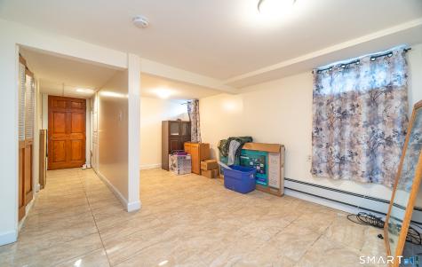 25 Oakwood Street Bridgeport CT 06606