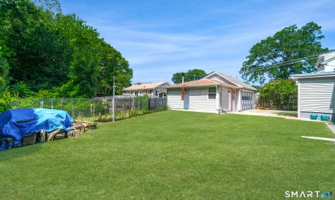 25 Oakwood Street Bridgeport CT 06606