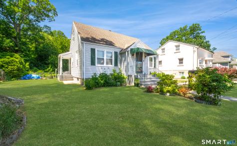 25 Oakwood Street Bridgeport CT 06606