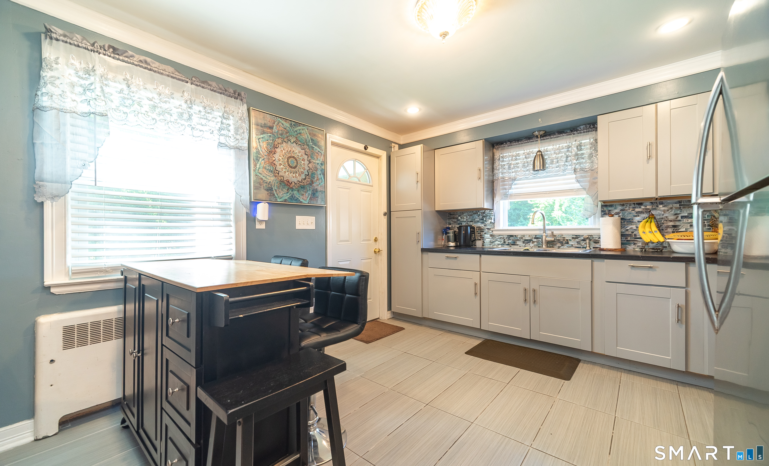 25 Oakwood Street Bridgeport CT 06606