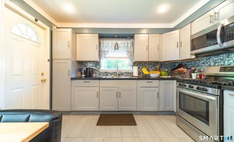 25 Oakwood Street Bridgeport CT 06606