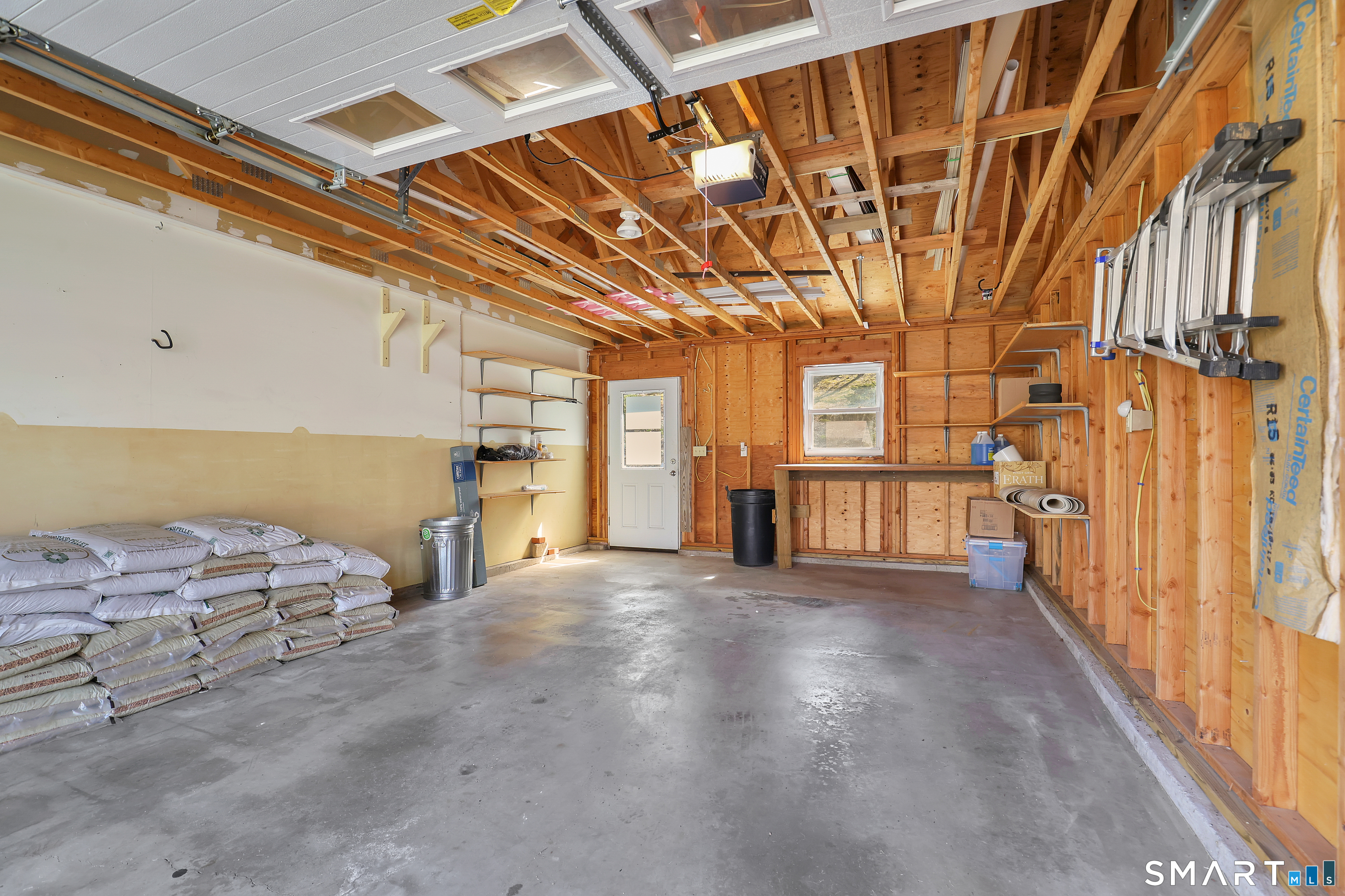 20 Hill Farm Road Bloomfield CT 06002