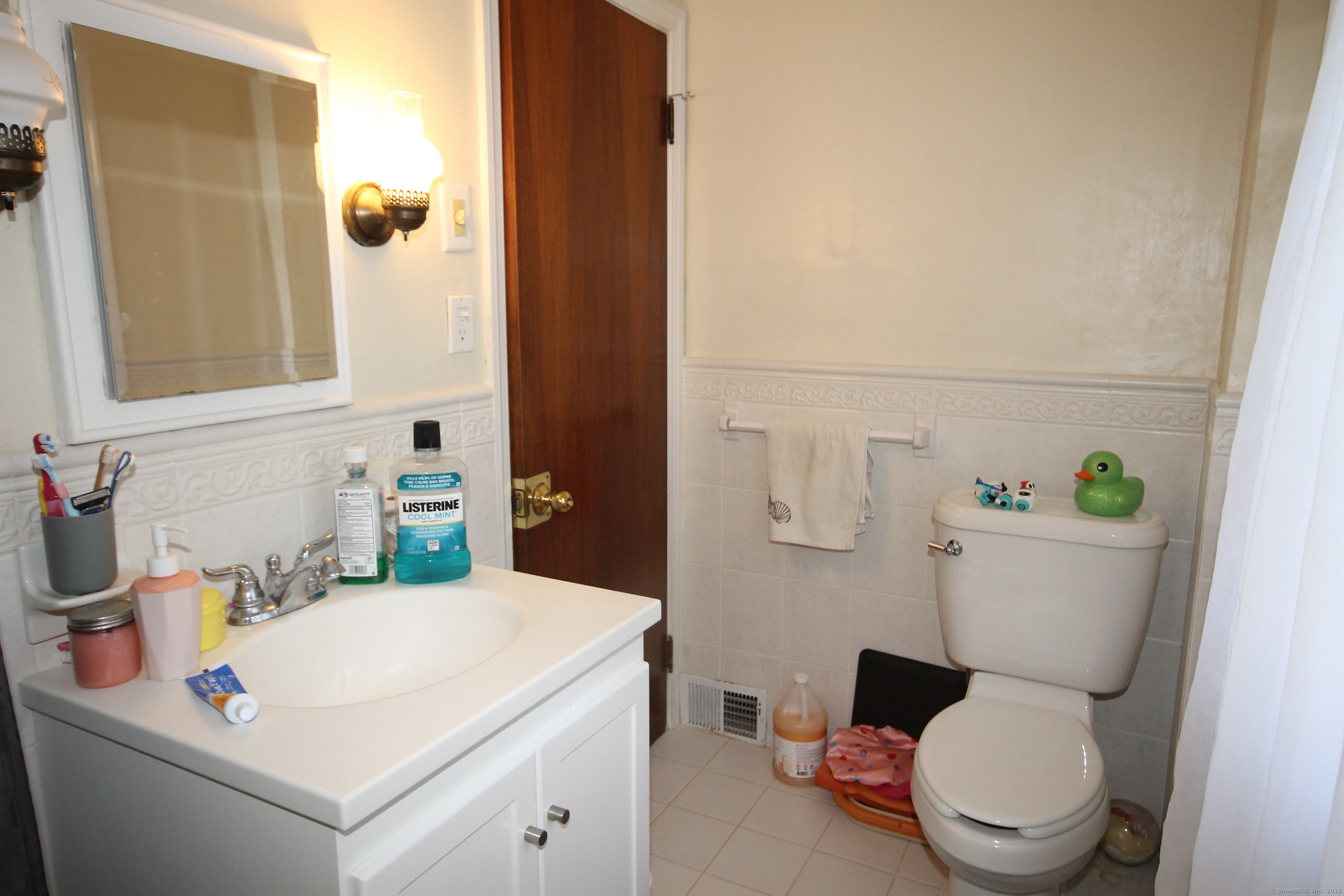 52 Gail Drive Waterbury CT 06704