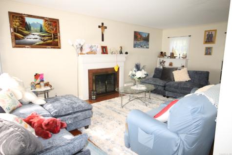52 Gail Drive Waterbury CT 06704