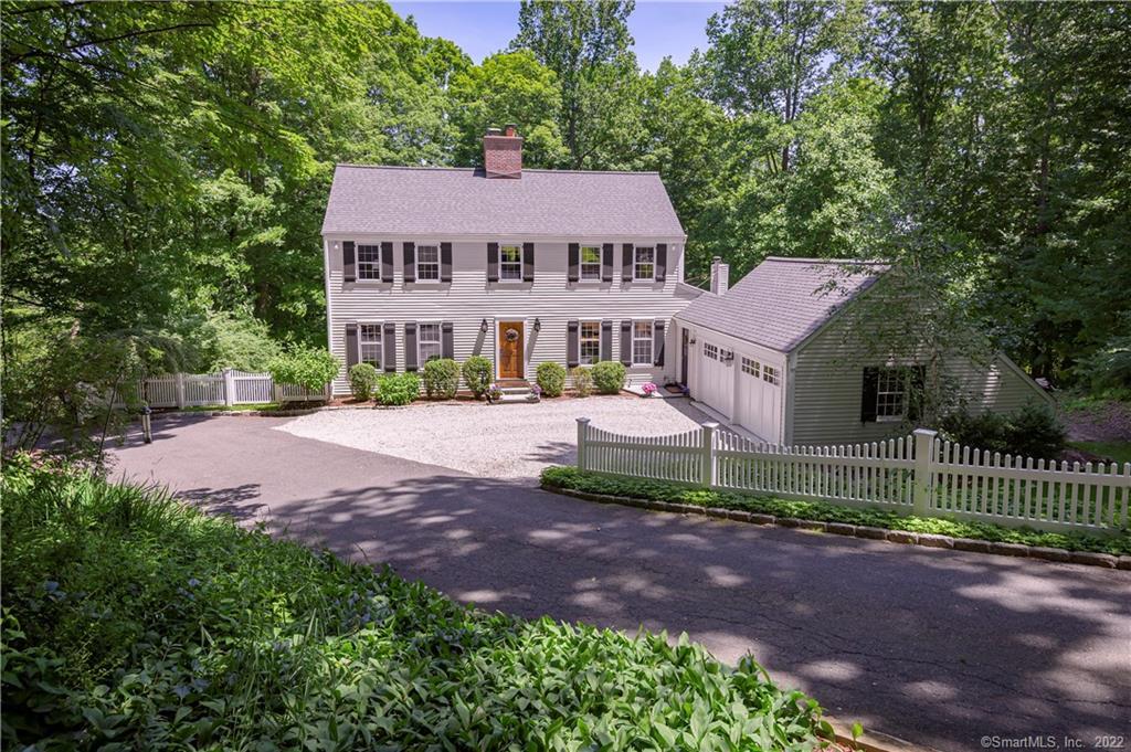 84 Saunders Lane Ridgefield CT 06877
