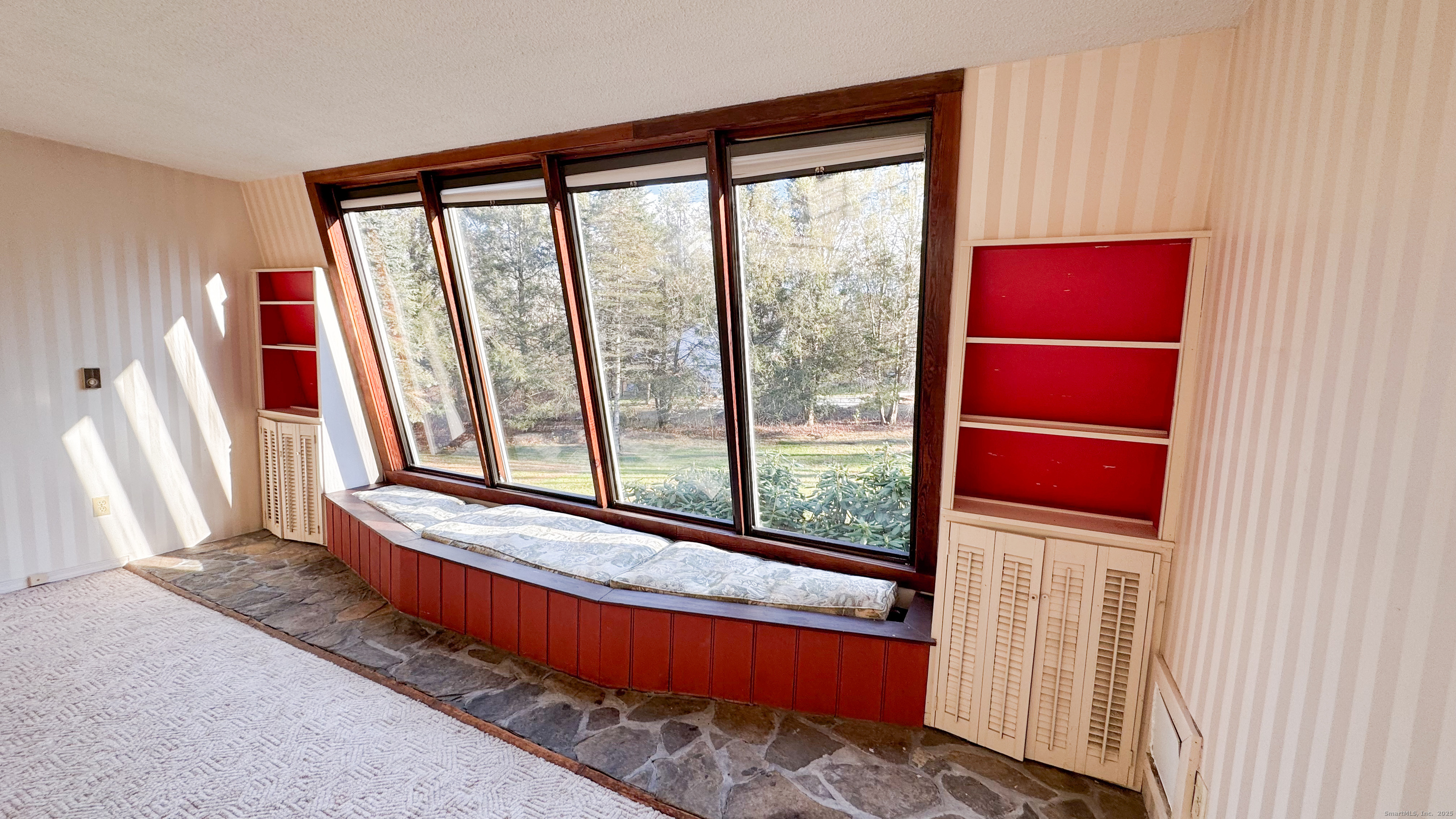 338 Main Street Hampton CT 06247