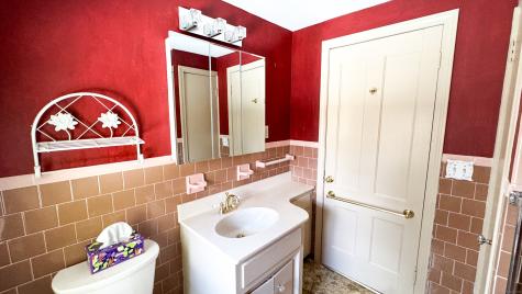 338 Main Street Hampton CT 06247