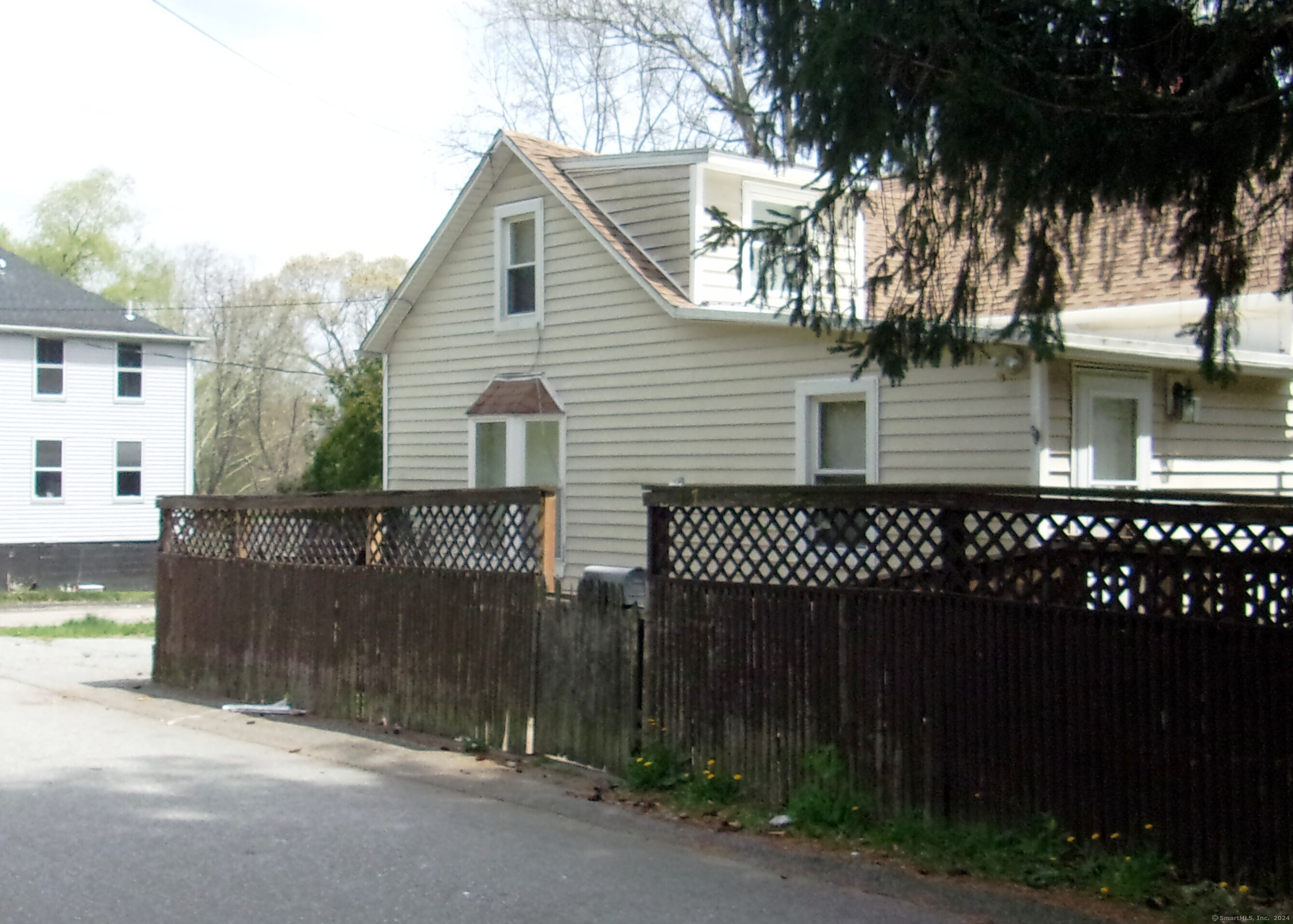 127 Baltic Street Norwich CT 06360