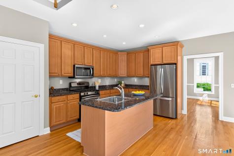 3 Cavendish Place Avon CT 06001