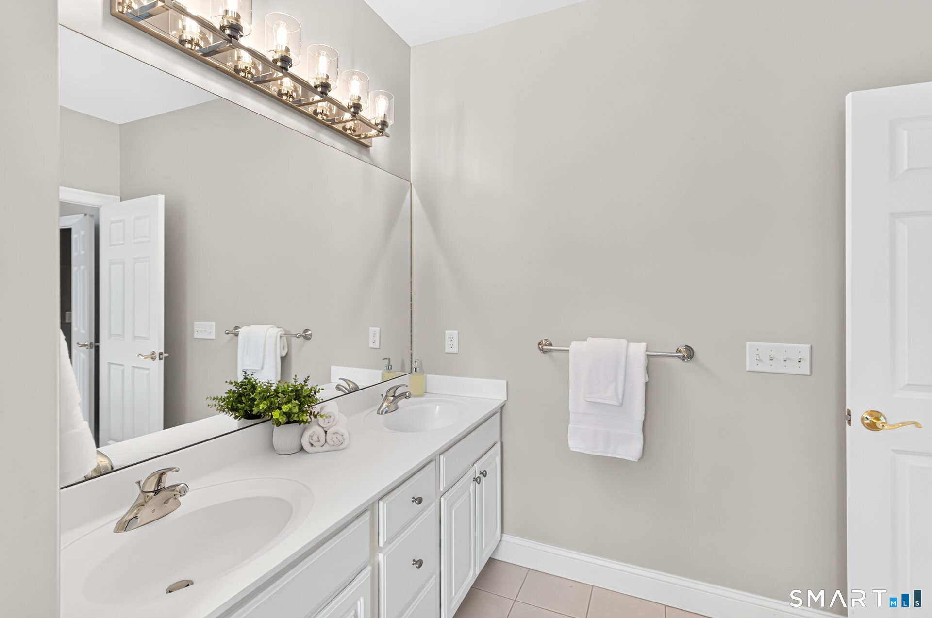 3 Cavendish Place Avon CT 06001