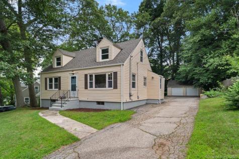 117 Cumpstone Drive Hamden CT 06518