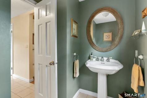 152 Surrey Drive Wethersfield CT 06109