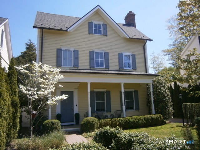 65 Sherwood Place Greenwich CT 06830