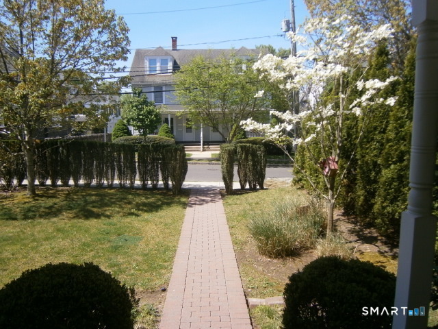 65 Sherwood Place Greenwich CT 06830