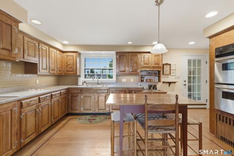 174 Selden Hill Drive West Hartford CT 06107