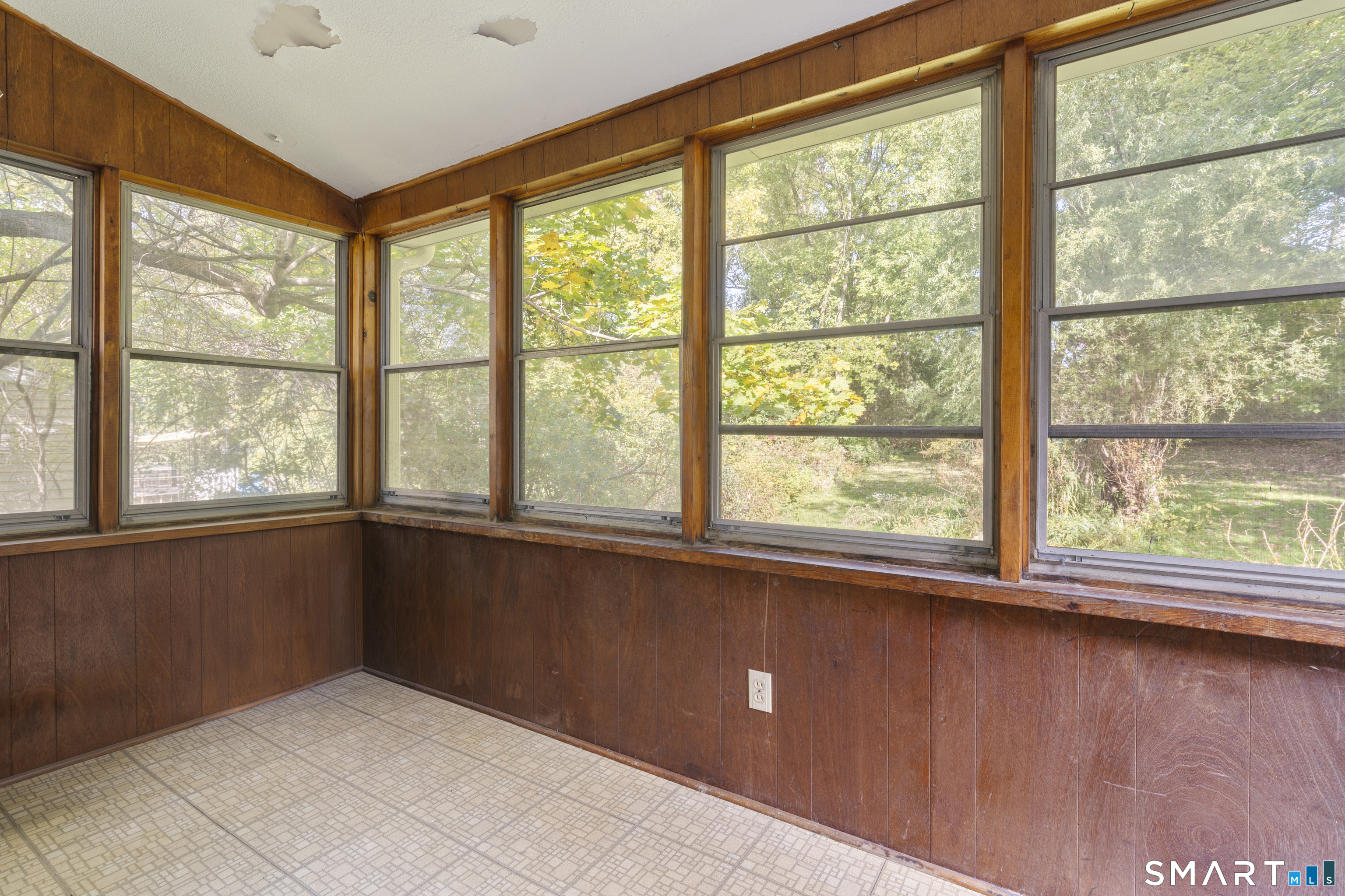 26 Scarborough Road Windsor CT 06095