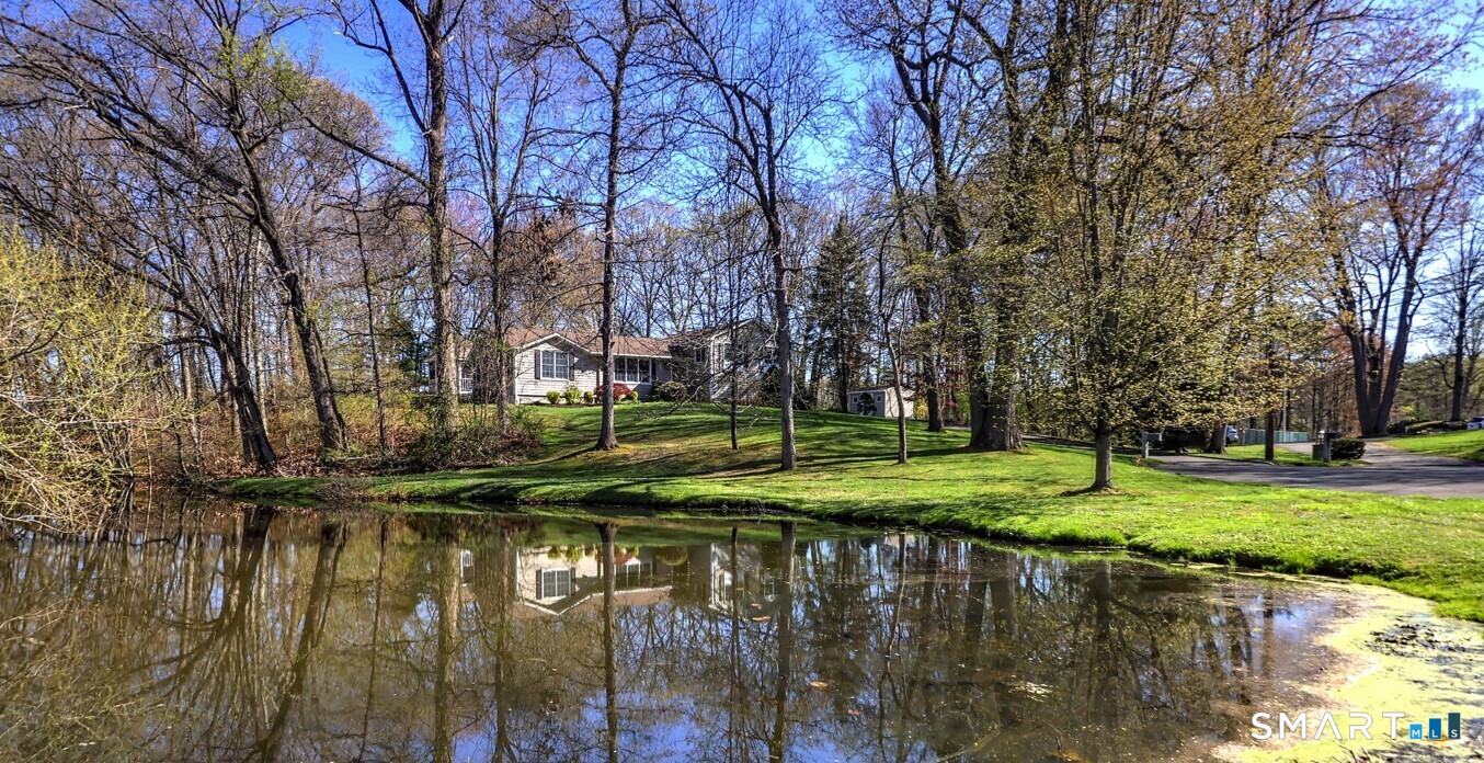 195 Margaret Lane Orange CT 06477