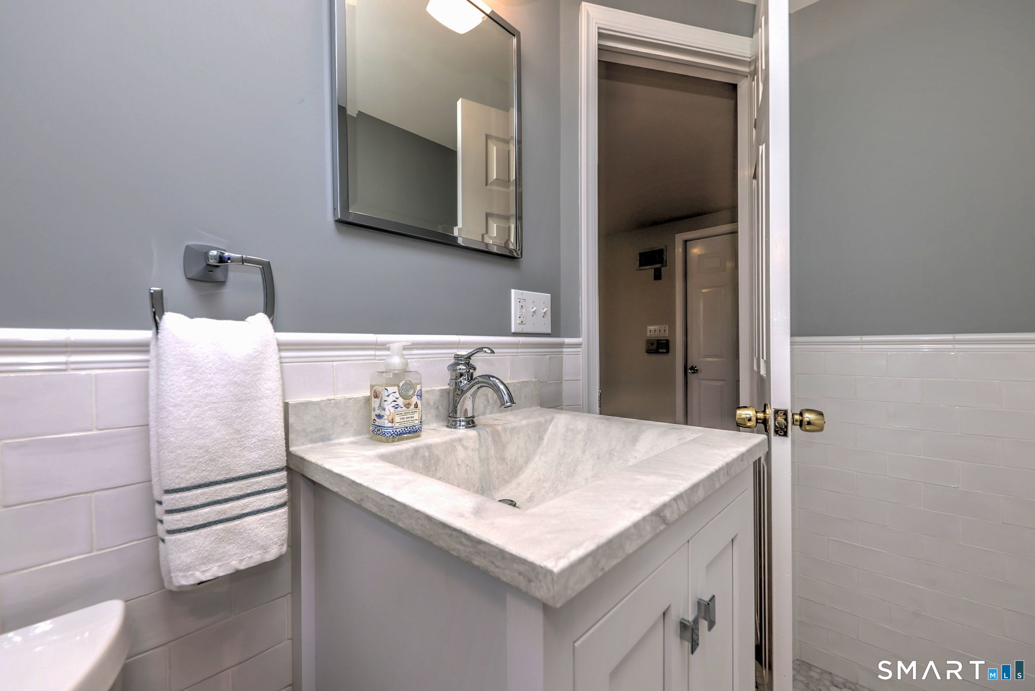 195 Margaret Lane Orange CT 06477