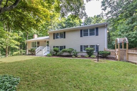 335 Weeping Willow Lane Fairfield CT 06825