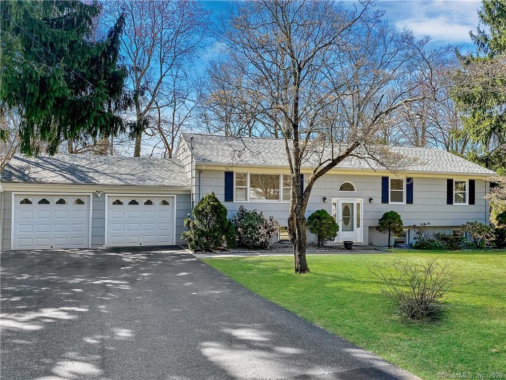11 Buttonwood Drive Trumbull CT 06611