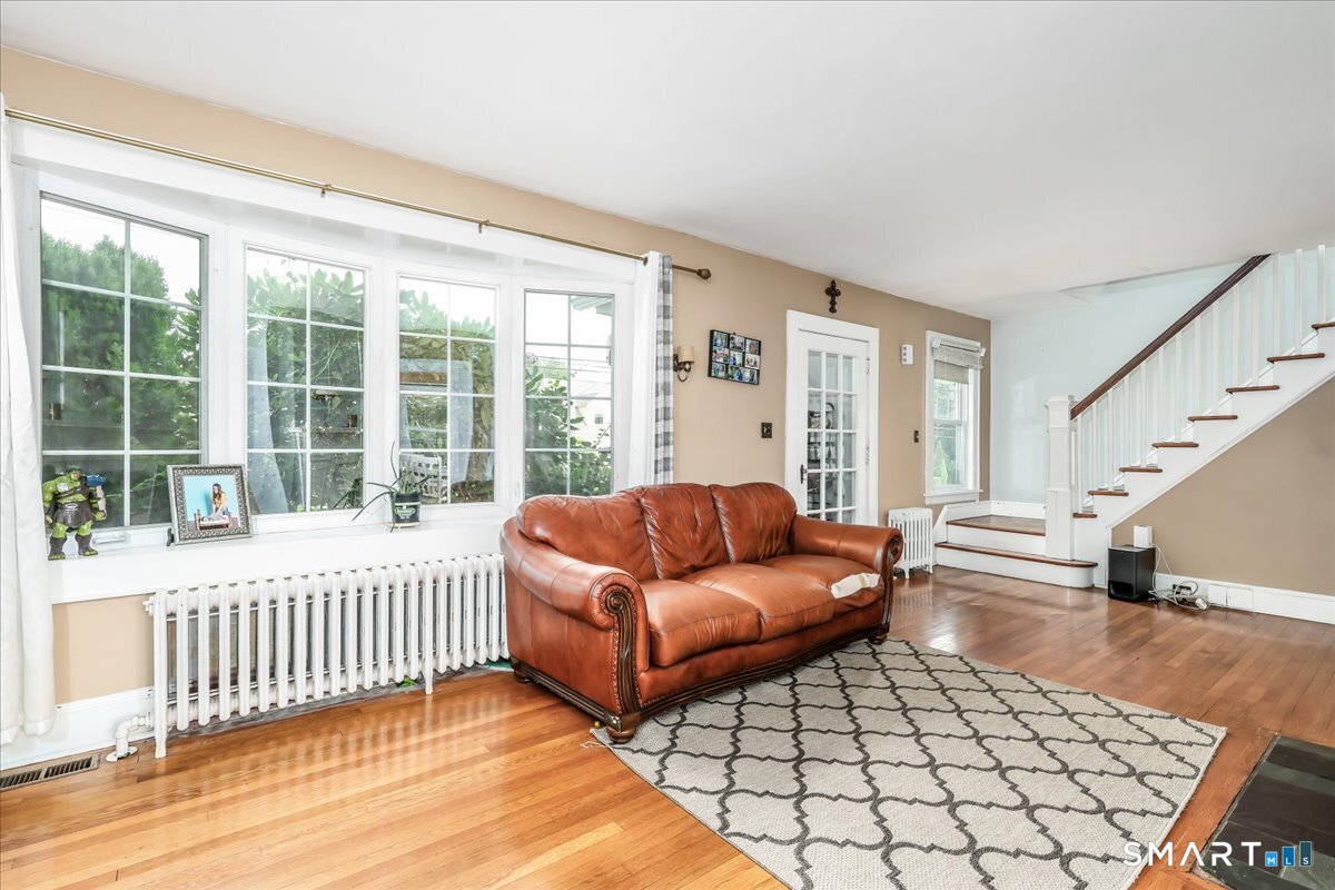 835 Thorme Street Bridgeport CT 06606