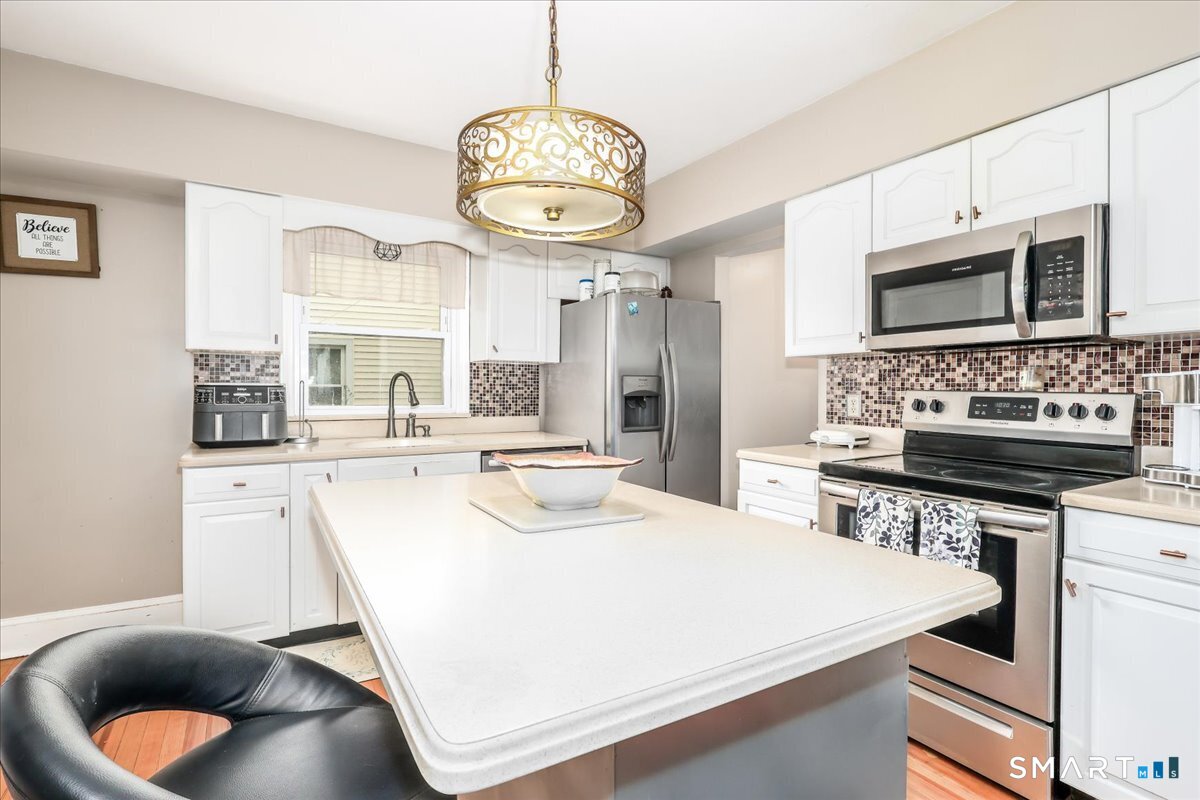 835 Thorme Street Bridgeport CT 06606