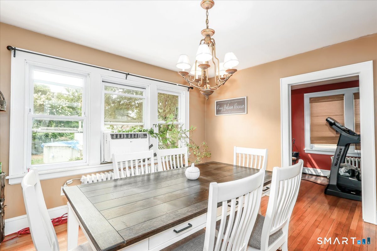 835 Thorme Street Bridgeport CT 06606