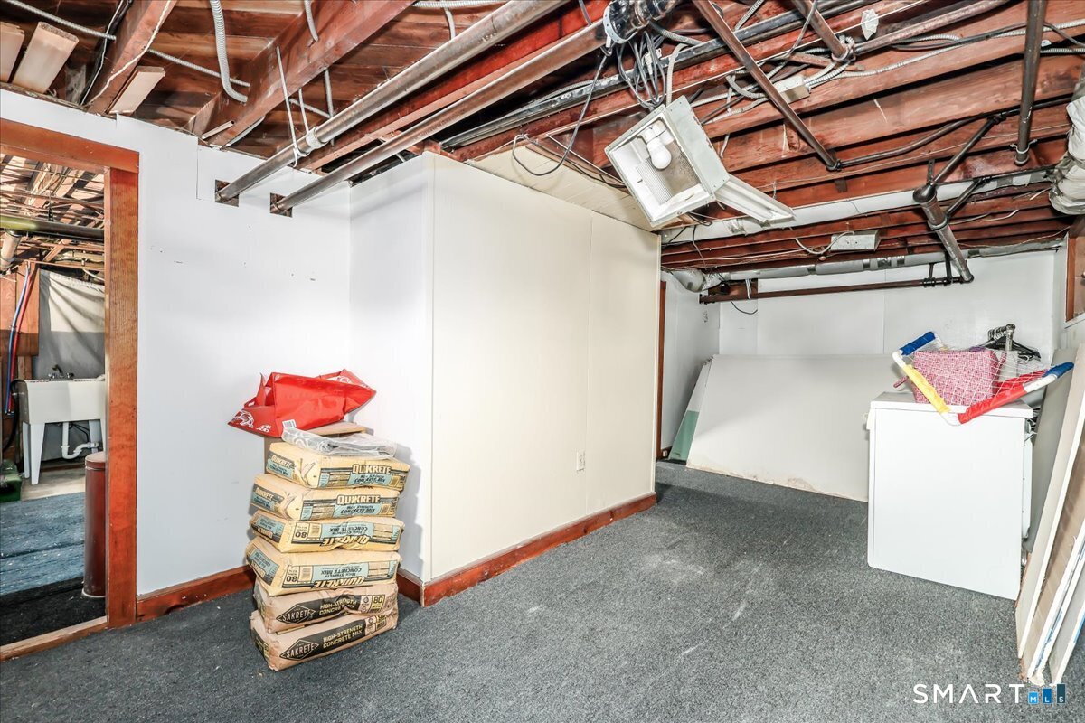 835 Thorme Street Bridgeport CT 06606