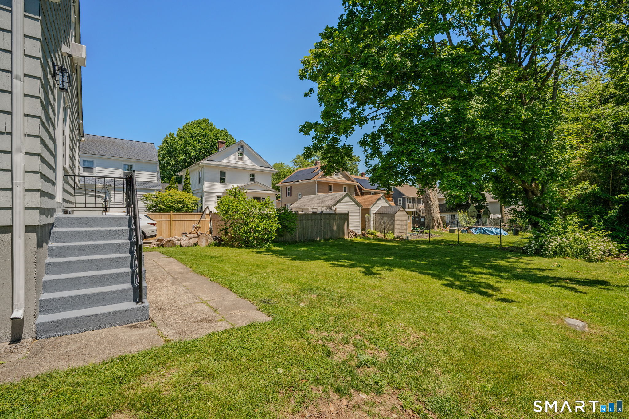 85 Ledyard Street New London CT 06320