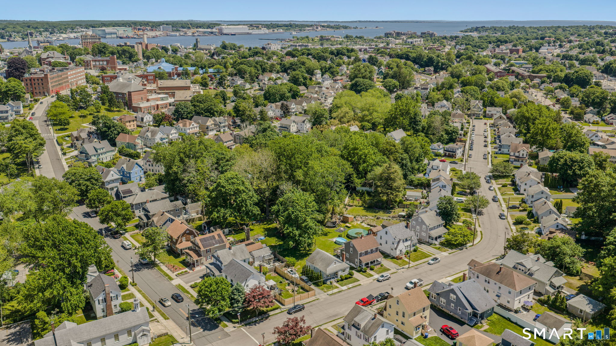 85 Ledyard Street New London CT 06320