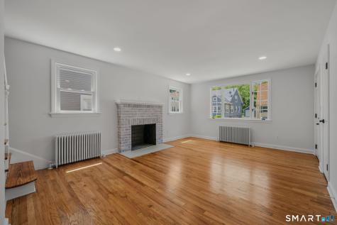 85 Ledyard Street New London CT 06320