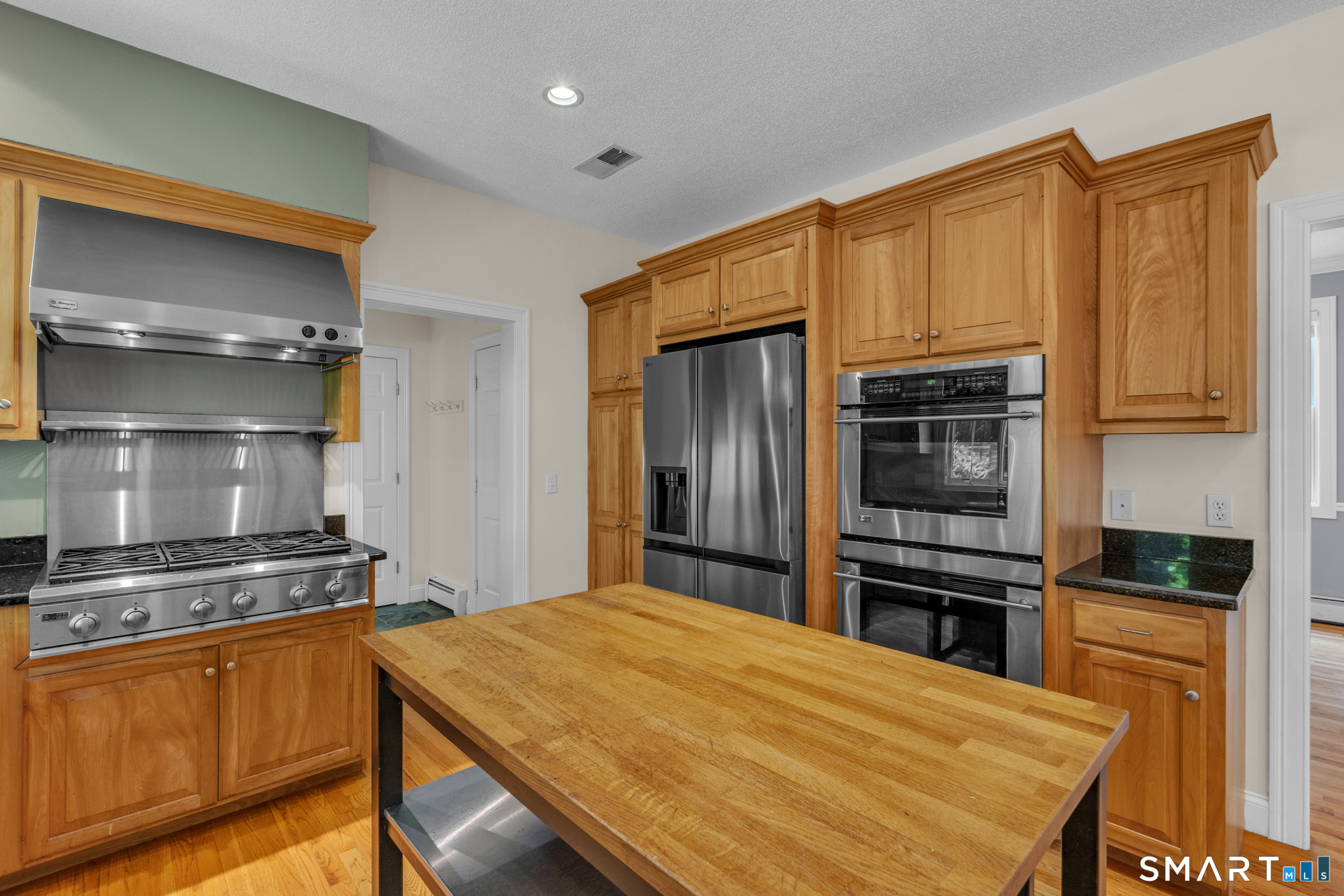 6 Azalea Lane Ellington CT 06029