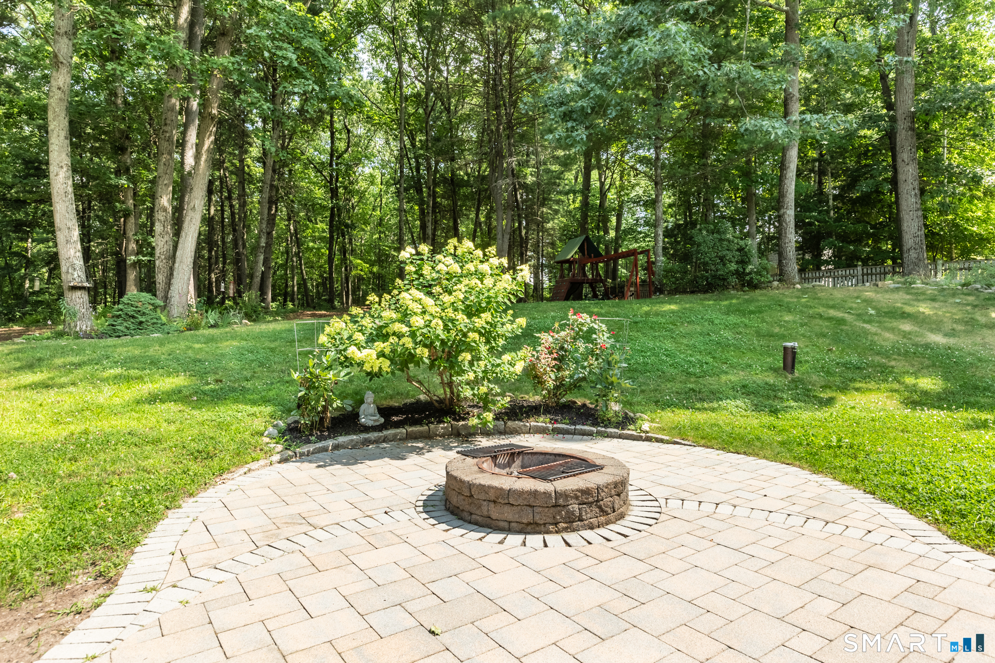 6 Azalea Lane Ellington CT 06029