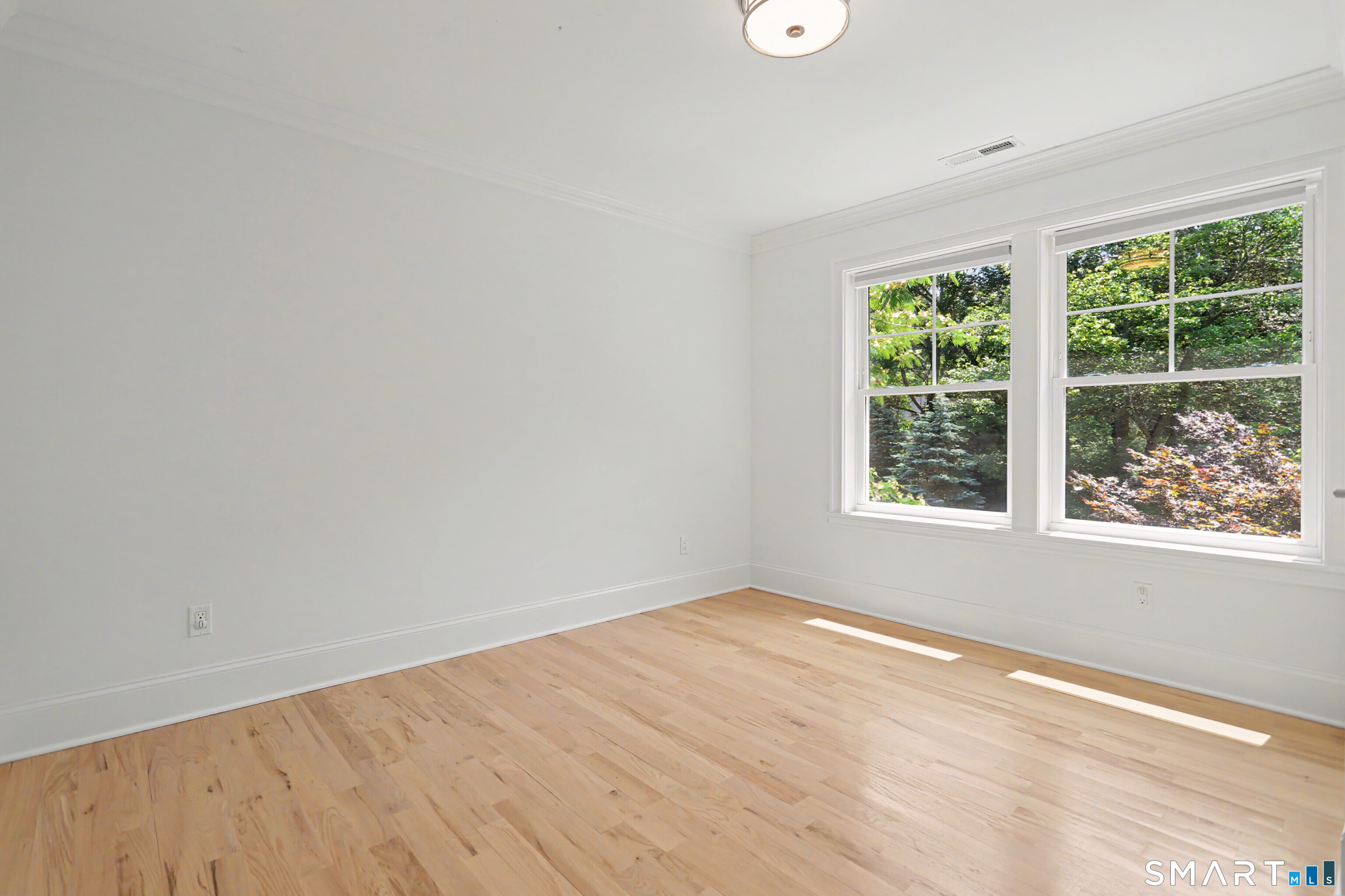 469 Woodridge Avenue Fairfield CT 06825