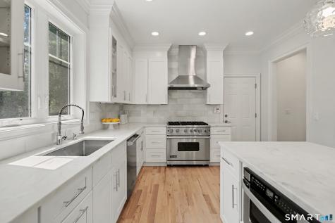 469 Woodridge Avenue Fairfield CT 06825