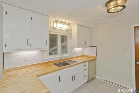 31 Jewel Street Enfield CT 06082