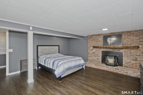 31 Jewel Street Enfield CT 06082