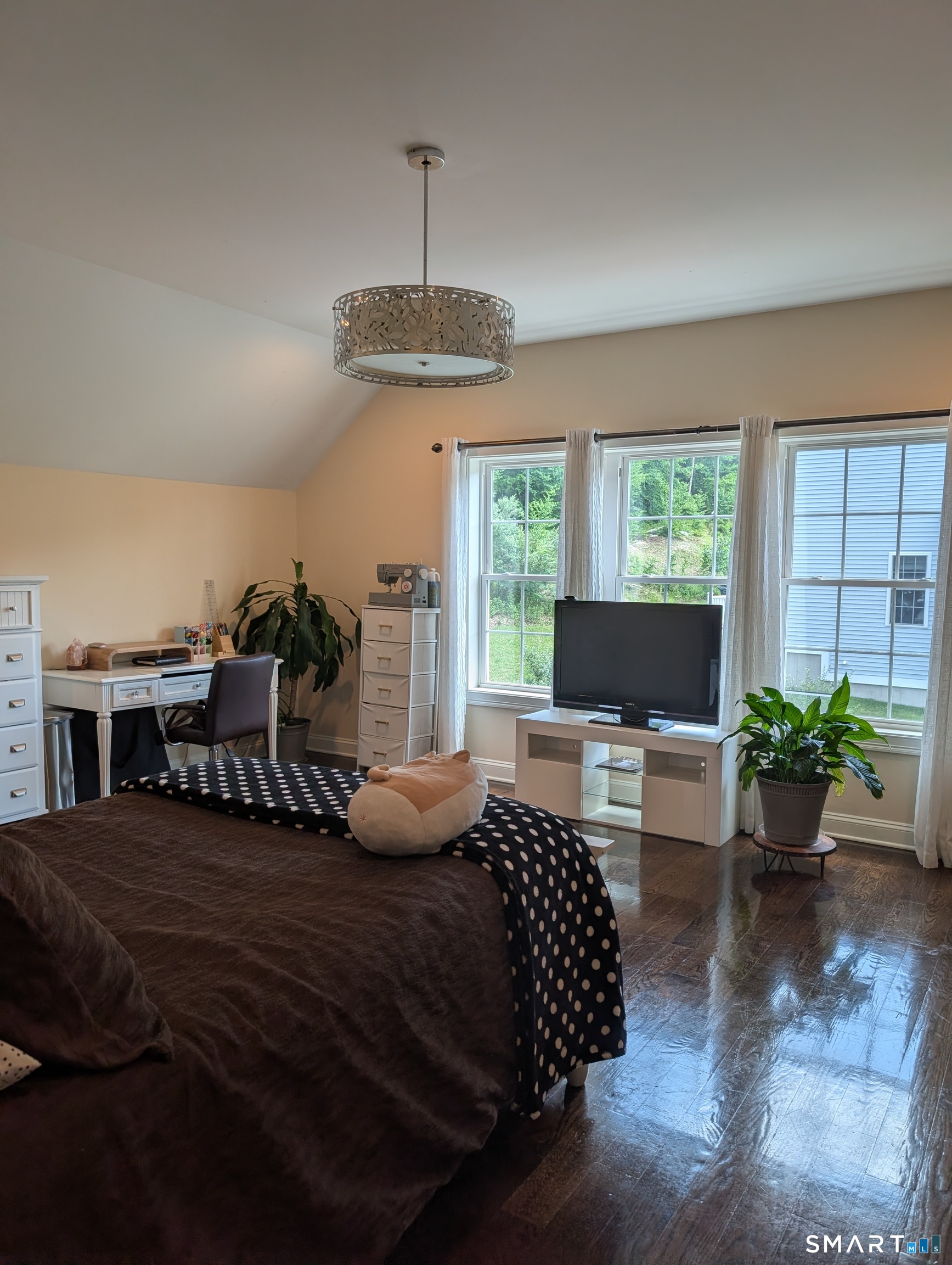 79 High Ledge Circle Manchester CT 06040