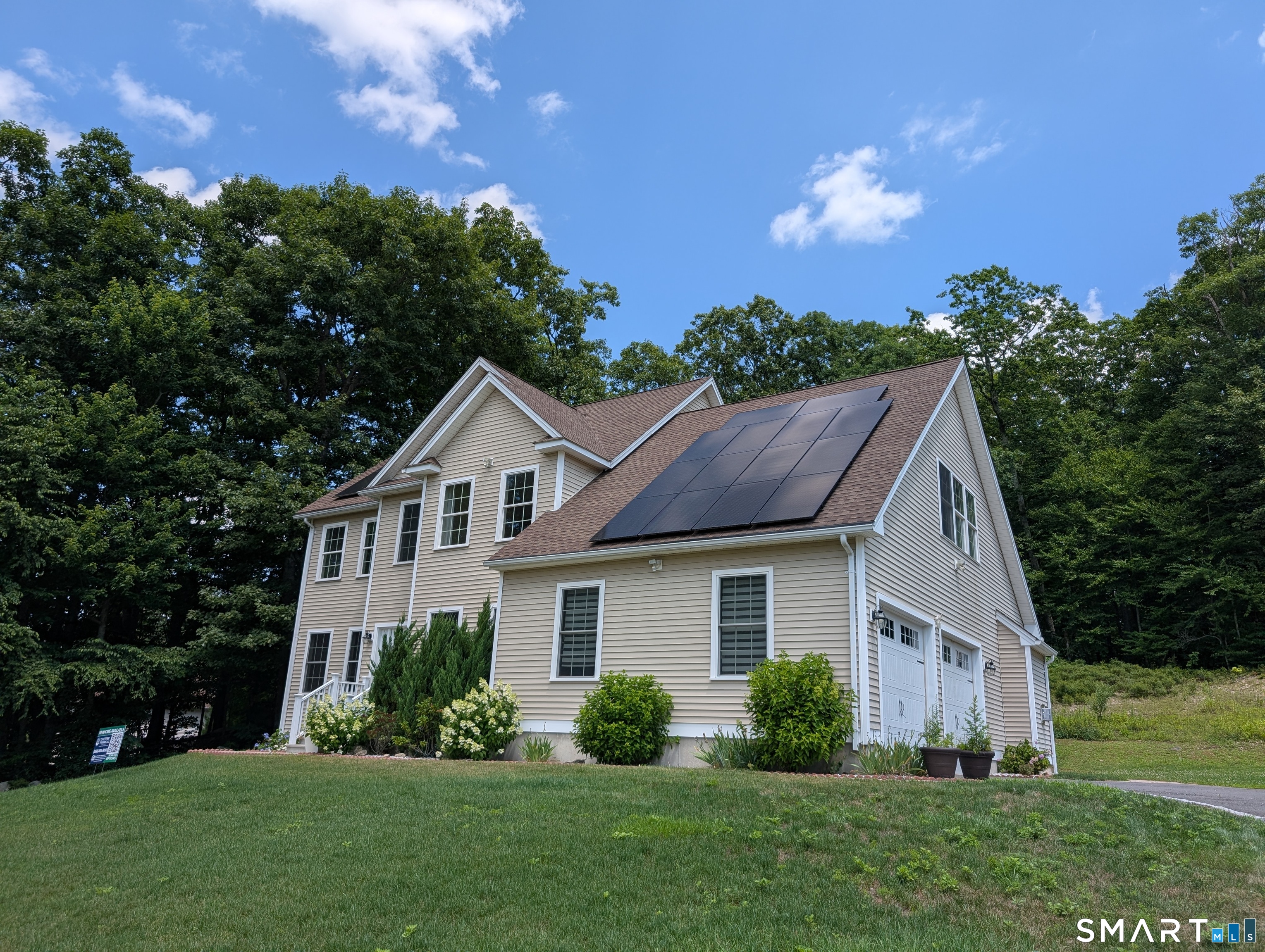79 High Ledge Circle Manchester CT 06040