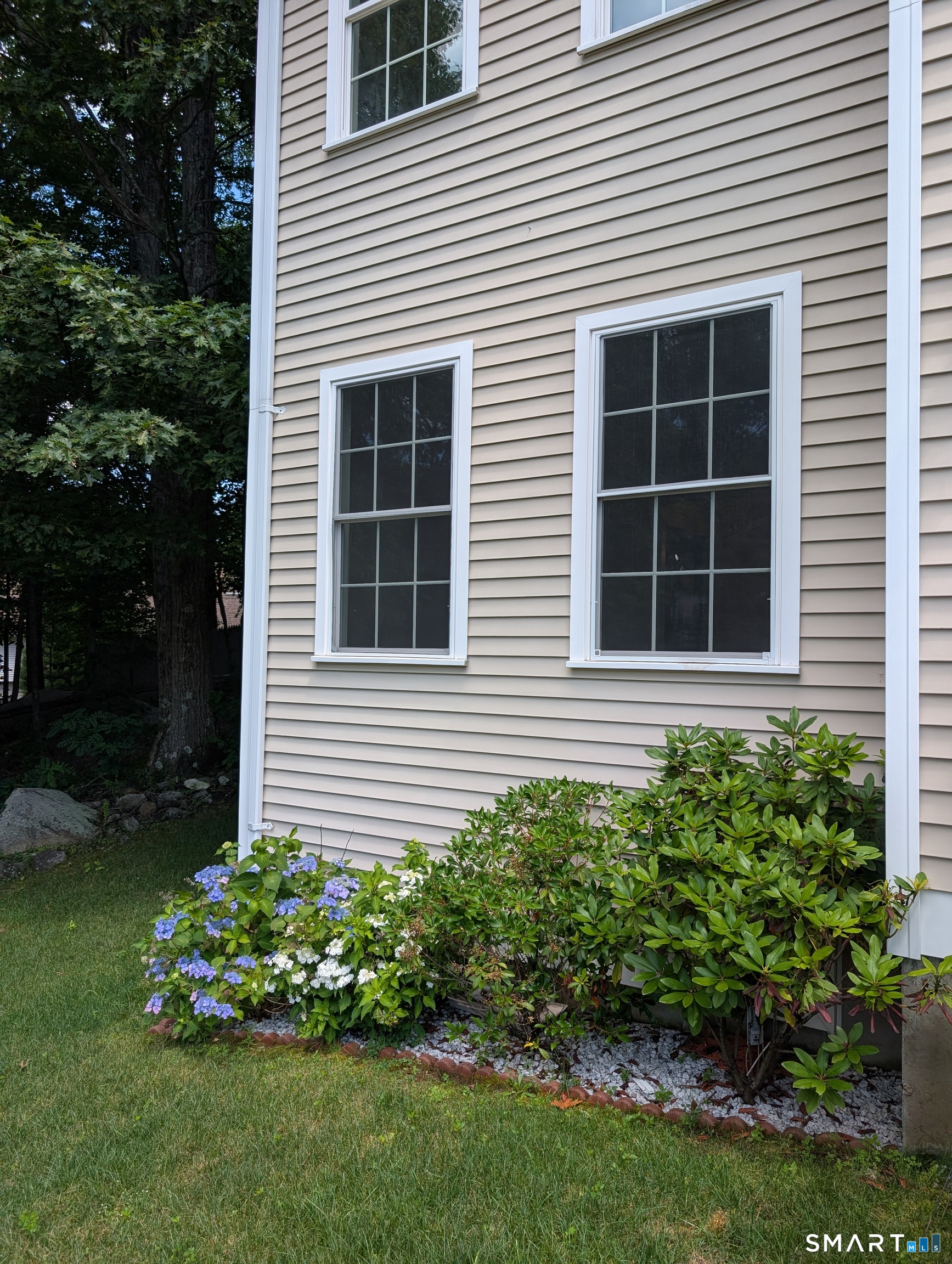 79 High Ledge Circle Manchester CT 06040