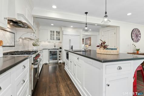 8 Glenwood Drive Darien CT 06820