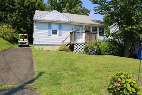 14 Knolls Road New Fairfield CT 06812