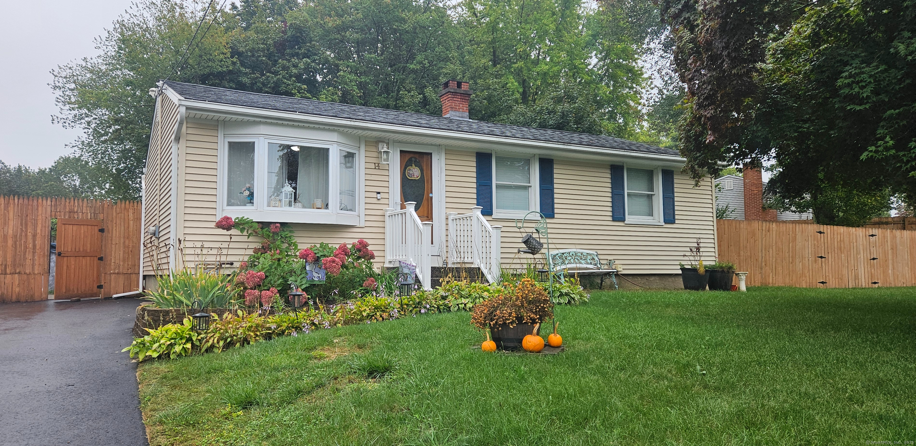 14 Nancy Road Ansonia CT 06401