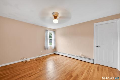 13 Jackson Street Avon CT 06001